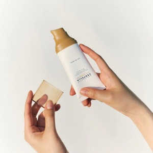 Skin1004 Madagascar Centella Air-Fit SunCream Light SPF 30 PA++++, crema solara minerala, 50 ml - Img 2