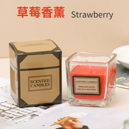 Lumanare Parfumata, Flippy, Model Pahar Transparent, cu Ulei Esential, Aroma de Capsuni, Rosu