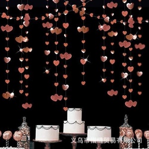 Banner cu Inimioare Atarnate, Flippy, Dimensiune 4 m, Rola de Ata Inclusa, Tematica Iubire, Model cu Sclipici, Roz - Img 1