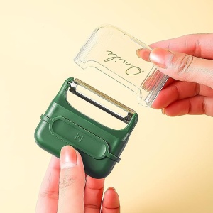 Decojitor/Curatator manual de legume si fructe, Flippy, portabil, cu magnet, doua lame, Inox, Verde, 6.7x6x1.6 cm - Img 2