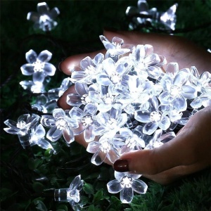 Instalatie Craciun, 6.5 metri, 30 Becuri LED tip Flori de cires, pentru exterior cu incarcare solara, Alb rece, Flippy - Img 3
