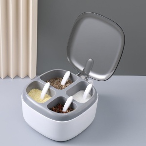 Recipient pentru condimente Flippy, 4 casute, potrivit pentru sare, cimbru, piper, condimente, 4 lingurite din plastic, capac din plastic, maner, 14x14x8 cm, alb - Img 2
