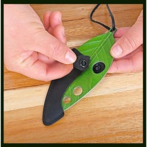 Tocator manual pentru ierburi Flippy, instrument de curatat frunze, tocator, margini ascutie, 9 gauri de diferite dimensiuni, multifunctional, material otel inoxidabil, rezistent la rugina, 14 x 5.5 cm, verde - Img 4