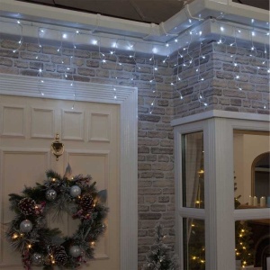 Instalatie Craciun Turturi, IP44, 3 m, 96 Led-uri ,Perdea Franjurata, Alb rece, 8 jocuri de lumini, Transformator 31 V, Putere 9 W, Interconectabila, Interior/Exterior, Prelungitor 3 m inclus, Fir Negru, Flippy - Img 5