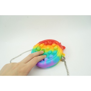 Jucarie antistres din silicon Flippy, Pop it Now and Flip It ,Mini Geanta, Vacuta, 6 cm, Curcubeu - Img 3