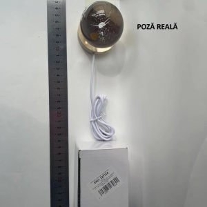 Lampa LED Decorativa, Flippy, cu Bila de Cristal cu Diametru 6cm, Model Balena 3D, Alimentare USB, Suport din Lemn, Lumina Alb Cald - Img 6