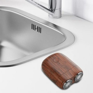 Mini Aparat de Ras Electric, Flippy, din ABS cu Fibra de Carbon, Portabil, Cap Rotativ Detasabil cu 2 Lame de Otel, Rezistent la Apa, Incarcare Type-C, Autonomie 45 min, Maro - Img 3