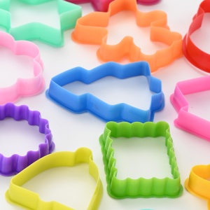 Set 12 forme pentru prajituri Flippy, material polipropilena, diverse forme, pentru orice ocazie, adancime 1.6 cm, 23.3 x 33.5 x 1.8 cm, multicolor - Img 16