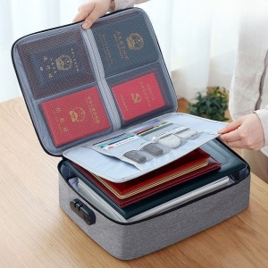 Geanta Flippy pentru Depozitare Acte si Documente, Facturi, Carduri, cu Cod de Securitate, 2 Compartimente, Impermeabila, 37 x 10.5 x 27 cm, Gri - Img 14