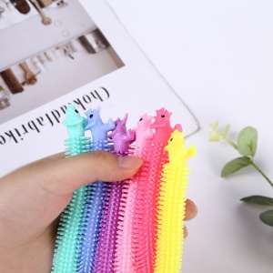 Jucarie senzoriala elastica Flippy, Fidget Noodle, Antistres, Culori Random - Img 2