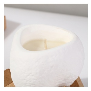 Lumanare Parfumata, Flippy, Model Abstract, Aroma Frezie/Para, din Ceara de Soia, 8 x 5.5 x 6 cm, Alb - Img 4