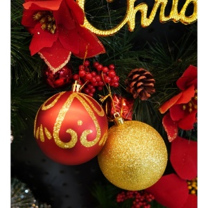 Set de 24 ornamente de brad, Flippy, de tip Glob, Rosu/ Auriu, cu ø de 8 cm, din plastic, cu finisaj sclipitor , cutie 19 cm lungime x 42 cm inaltime x 19 cm adancime - Img 10