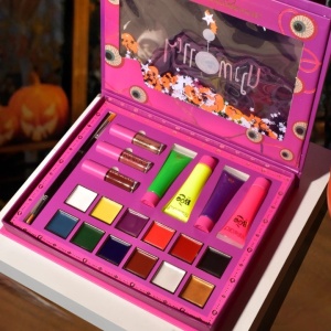 Set Produse de Pictat Fata, KEVIN & COCO, Halloween, 12 culori, 3 Rujuri, 4 Tuburi Vopsea, 25.5 x 20.5 x 2.6 cm, Multicolor - Img 5