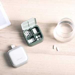 Cutie Depozitare Medicamente Mini, Flippy, 4 Compartimente, Inchidere Etans, Portabila, Patrat, Verde, PP, 7.5x7.5x3 cm - Img 5