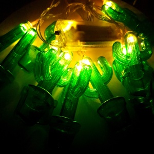 Instalatie de Craciun cu Baterii Fir Transparent Tip Sir 1.5 m 10 LED -uri Cactus Alb Cald - Img 2