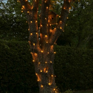 Instalatie de Craciun liniara Yoto, 17 m, din care 1 m cablu priza 220V, 200 LED, 8 jocuri de lumini, controler, fir negru, alb cald - Img 3