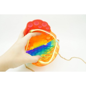 Jucarie antistres din silicon, Flippy, Pop It Now and Flip It, Geanta de umar, Mica printesa Elsa, Multicolor - Img 3