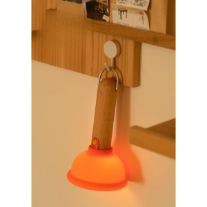 Lampa Nocturna, Flippy, Model Ventuza de Toaleta, Alimentare USB, din Lemn si Silicon, 16 x 9 cm, Portocaliu - Img 4