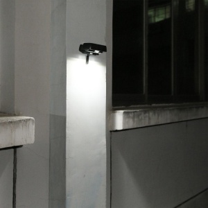 Lampa solara LED dreptunghiulara pentru perete Flippy, 18 x 7 cm, senzor miscare, 6V, ABS, 2200mAh, rezistent la apa, culoare alb rece, suport negru - Img 4