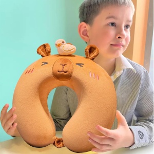 Perna de Calatorie in Forma de U, Flippy, Pentru Gat si Cap, Umplutura din Spuma cu Memorie, 30x30 cm, Model Capybara, Accesoriu de Voiaj, Birou, Masina, Sistem Prindere Capse, Maro - Img 5