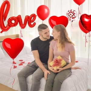 Set 13 Baloane din Folie Metalizata si din Latex, Flippy, Figurine Litere si Inima, Model Love, Tema Ziua Indragostitilor, Baloane Party cu Confetti, 102x65cm, 45 cm, 30 cm, Pai Inclus, Umflare cu Aer sau Heliu, Rosu - Img 2
