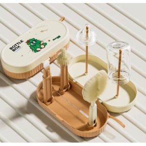 Set Portabil cu Suport de Spalare/ Uscare Biberoane, Flippy, Perii de Silicon pentru Curatarea Tetinelor, Suzetelor, Paharelor si Biberoanelor, Cutie Multifunctionala, Portocaliu - Img 1