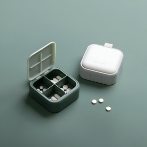 Cutie Depozitare Medicamente Mini, Flippy, 4 Compartimente, Inchidere Etans, Portabila, Patrat, Verde, PP, 7.5x7.5x3 cm - Img 6