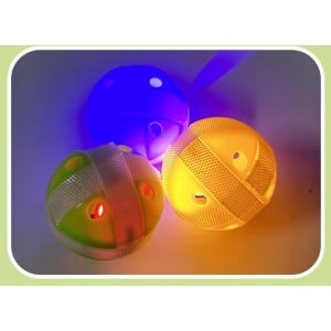 Joc Darts Flippy pentru Copii, Placa Pliabila 36.5 cm, 8 Mingii Velcro/Scai Simple, 2 Mingii Luminoase, Model Acadele, Roz - Img 4