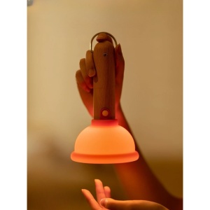Lampa Nocturna, Flippy, Model Ventuza de Toaleta, Alimentare USB, din Lemn si Silicon, 16 x 9 cm, Portocaliu - Img 5