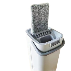 Set de Curatenie, Flippy, Mop si Galeata, Capacitate 5.7 l, 4 Rezerve Microfibra Incluse, Plastic, Utilizare Umeda/Uscata, Stoarcere Fara Maini, Albastru/Alb - Img 2