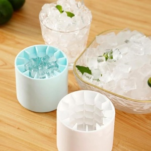 Tava de Gheata din Silicon cu Capac, Flippy, Forma de Gheata pentru Racirea Bauturilor, in Forma de Frapiera, Silicon fara BPA, Cuburi de Gheata, 9x8.5x8 cm, Albastru - Img 3