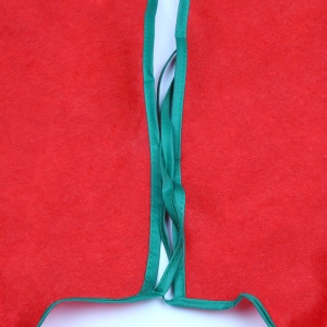 Covoras pentru bradul de Craciun Flippy, lana, rosu/verde, 90 cm - Img 5