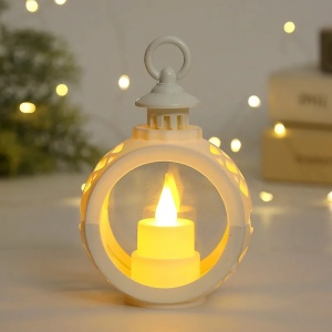 Decoratiune Craciun tip Felinare cu baterii, 13.5 x 9 cm,Lumanare cu lumina alb cald fara geam,baterii incluse,Alb - Img 3