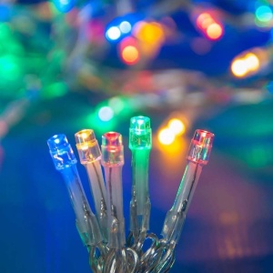Instalatie de Craciun cu Baterii Tip Liniar, 2 jocuri de lumini, Fir Transparent 10 m 100 LED -uri, Multicolor - Img 2