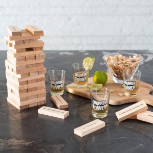 Joc de Baut Jenga Flippy, Turnul Betivului din Lemn, Piese cu Provocari, Pahare de Shot din Sticla Incluse, 19 x 7 x 20 cm - Img 4