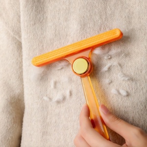 Perie de Indepartare a Scamelor, Flippy, pentru Haine si Par de Animale, cu Doua Fete, Manual, Multifunctional, 12x14.5 cm, Accesoriu pentru Casa, Portocaliu - Img 9