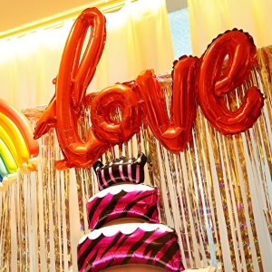 Set Baloane din Folie Metalizata, Model Love Scris de Mana, 102x65 cm, Baloane Ziua Indragostitilor, Ambalaj Individual, Pai inclus, Umflare cu Aer sau Heliu, Roșu - Img 2