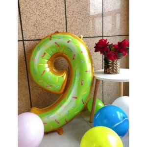 Balon din Folie Metalizata Flippy, Figurina Cifra, Imprimeu Gogosi, Tema Aniversare 100 cm, Ambalaj Individual, Pai inclus, Umflare cu Aer sau Heliu, Multicolor, Cifra 9 - Img 6