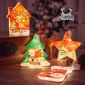 Decoratiune de Craciun Luminoasa in forma de casa, 11.5 x 9.7 cm, cu ren, cu agatatoare, Alb Cald, Flippy - Img 3