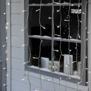 Instalatie Craciun, Tip Perdea, IP44, 1 m x 1 m, 60 LED-uri, Alb rece, 8 jocuri de lumini, Transformator, Interconectabila, Prelungitor 3 m inclus, Fir transparent, Interior/ Exterior, Flippy - Img 9