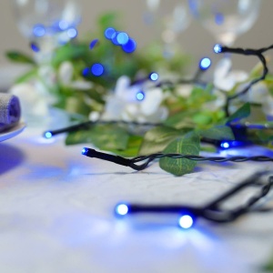 Instalatie de Craciun liniara Yoto, 10 m, din care 1 m cablu priza 220V, 100 LED, 8 jocuri de lumini, controler, fir negru, albastru - Img 5