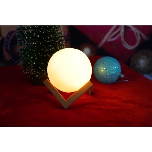 Lampa de veghe luna 3D Moon Light, lumina LED alb cald, alimentare baterii, fara acumulator, stand din plastic inclus, 12 cm, Flippy - Img 9