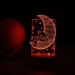 Lampa LED decorativa, Flippy, 3D, Ursulet si Semiluna, cu telecomanda, doua moduri de alimentare USB si baterii, 20 cm inaltime, din material acril si lumina multicolora, alb - Img 4