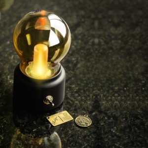 Lampa LED Decorativa sub forma de Bulb, Retro pentru interior, Negru/ Transparent, 5 V, 500 mA, ABS, Lumina Calda, Incarcare USB, Autonimie 12 Ore, Comutator Metalic, Flippy, 11x7x6 cm - Img 3