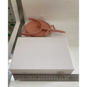 Oglina Cosmetica cu Picior, Flippy, HD, Rotire 360 Grade, 15 cm Diametru, Suport Bijuterii Baza Rotunda + 2 Brate, Model cu Urechi, 31 x 14.5 x 15 cm, din Plastic, Roz/Galben - Img 4