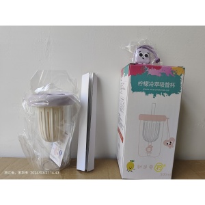 Pahar din silicon, cu capac si pai, pentru copii, Flippy, anti-cadere, compartiment pentru fructe/ceai/gheata, rezistent la temperaturi inalte, 500ml, Mov, 14.5x8.8x20 cm - Img 7
