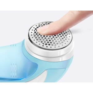 Aparat Pentru Curatat Scame, Par Si Praf, Flippy, Pentru Diferite Tipuri De Material, Cu Lame Din Otel Inoxidabil, Incarcare Prin USB Type-C, Cu Perie De Curatare si Cablu USB Incluse, 13.5x9 cm, Albastru - Img 6