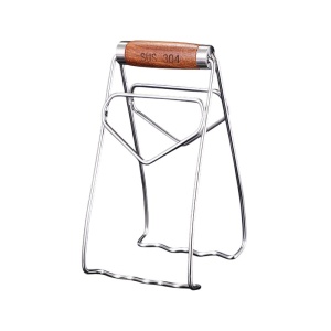 Clema pentru Boluri, Flippy, Anti-Alunecare, din Otel Inoxidabil, Extindere, pentru Oale, Tigai, de Uz Casnic, Rezistent la Temperaturi Inalte, 19.5x9.8x8 cm, Maner Maro, Gri - Img 1
