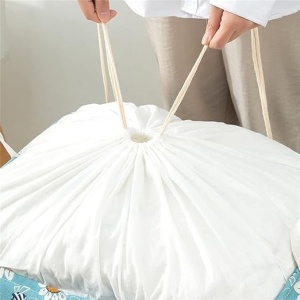 Cos depozitare, Flippy, Capac cu Snur, 175 L, Confectionat din Bumbac si un Strat Impermeabil, 50x50x70 cm, Albastru Deschis, Imprimeu Flori - Img 4