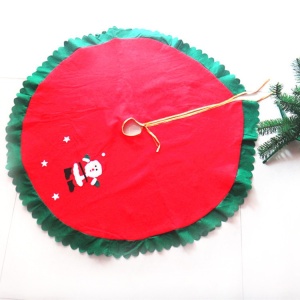 Covoras pentru Bradul de Craciun, Flippy, din Tesatura Pufoasa, cu Fundite de Prindere, Model Mos Craciun, Rosu/ Verde, Diametru 90 cm - Img 3